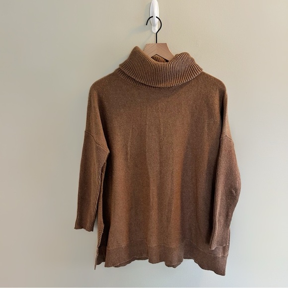 Boden Sweaters - Boden Turtleneck Tunic Size 8 Light Brown Pullover Chunky Sweater Cashmere Blend